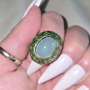 Elegant Green and Blue Women's Ring